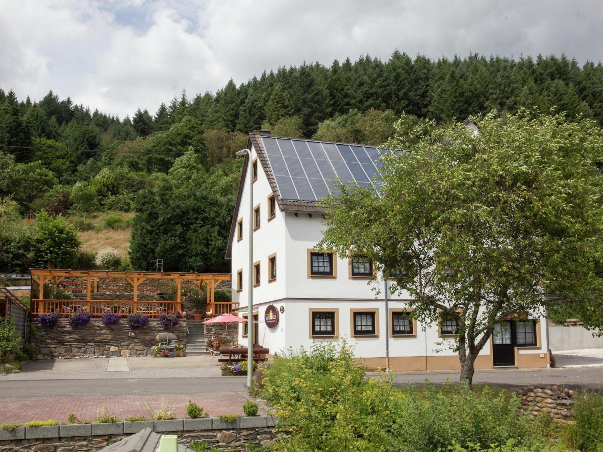 Lavish Apartment In Merschbach Near The Forest Bagian luar foto